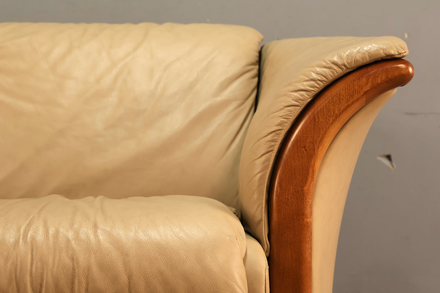 Ekornes Fawn Leather Loveseat