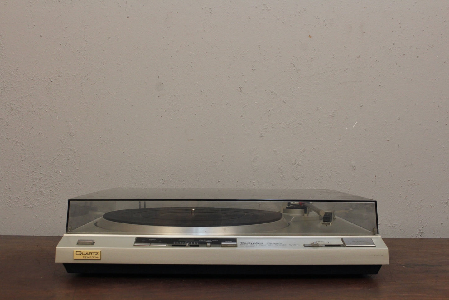 1980s Technics SL-QX300 Turntable