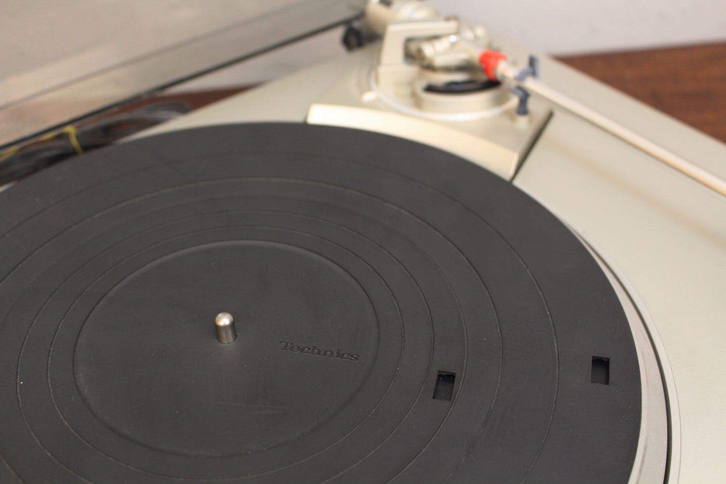 1980s Technics SL-QX300 Turntable