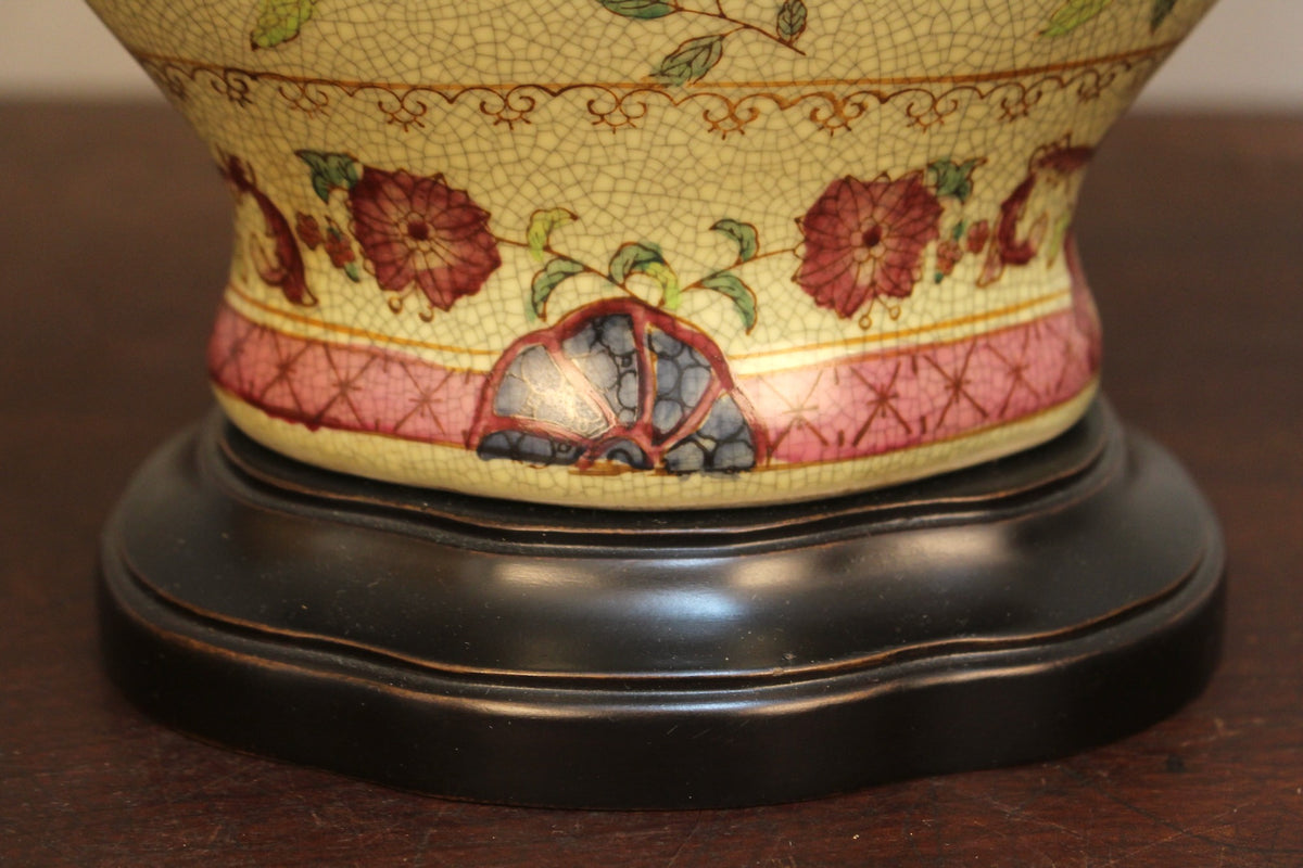 Chinoiserie-Style Floral Table Lamp