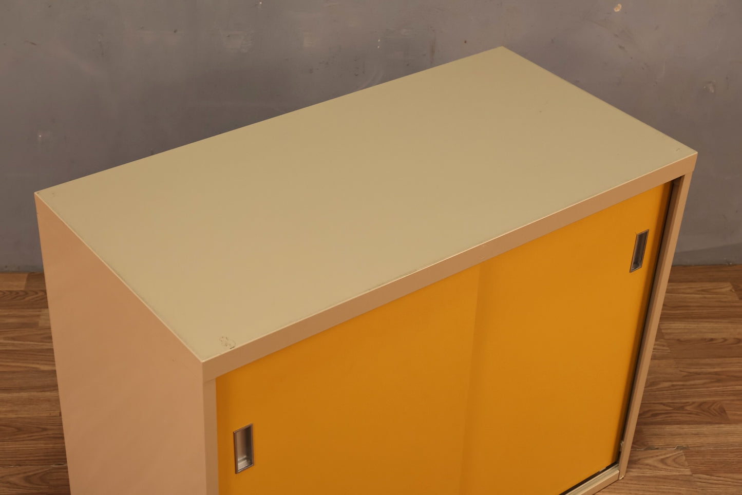 Industrial Yellow Metal Sliding Door Cabinet