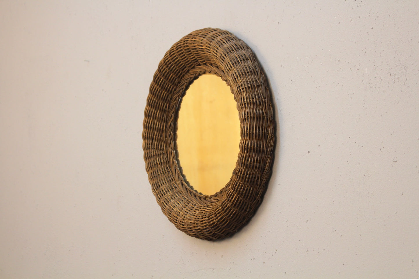 Round Wicker Mirror