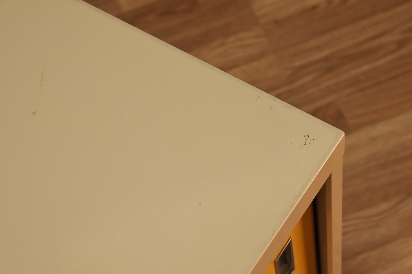 Industrial Yellow Metal Sliding Door Cabinet