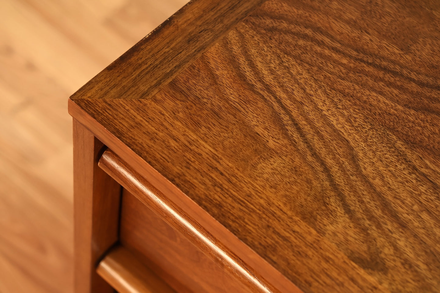 Lane Walnut 9-Drawer Dresser