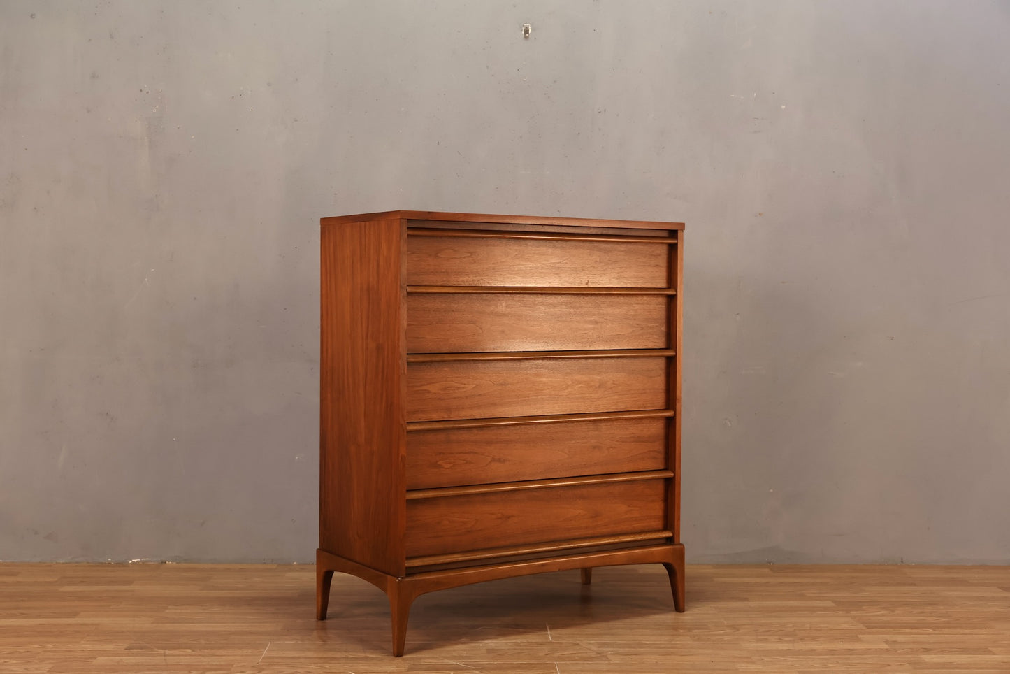 Lane Walnut 5-Drawer Dresser