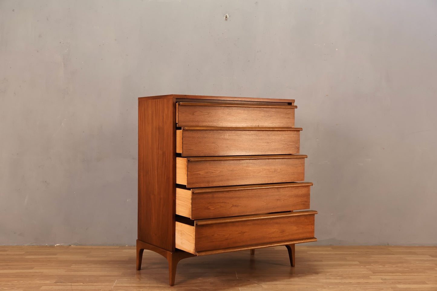 Lane Walnut 5-Drawer Dresser