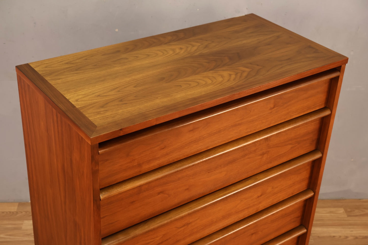 Lane Walnut 5-Drawer Dresser