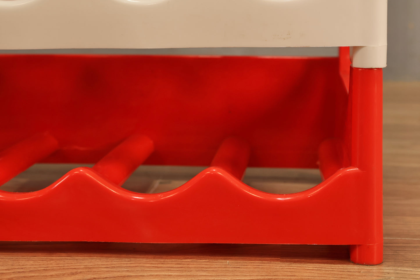 Peppermint Plastic Stacking Wine Rack