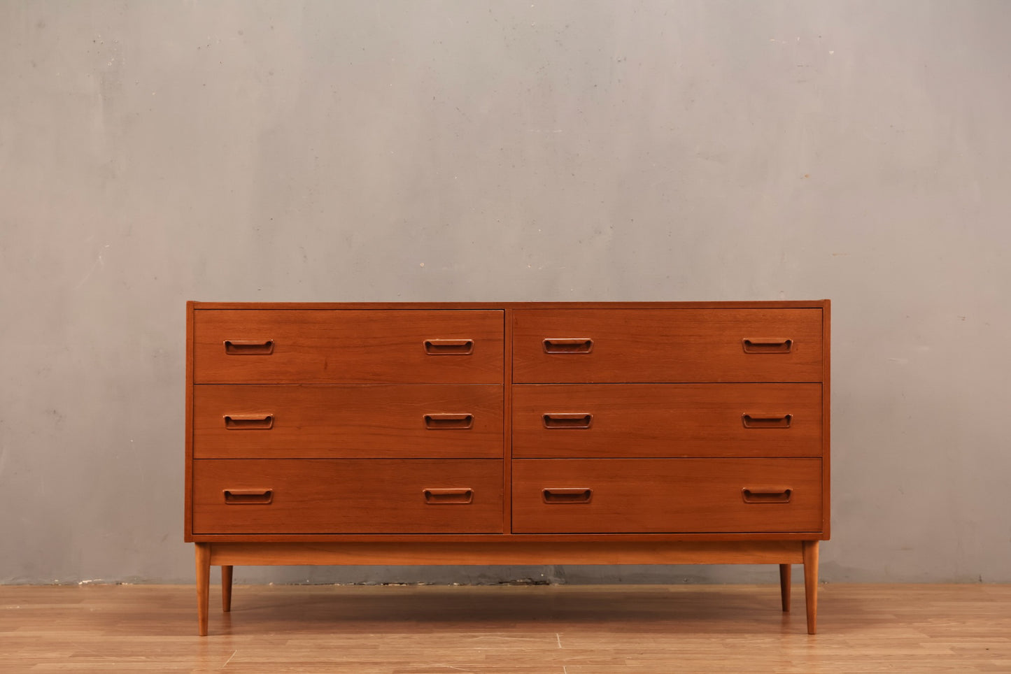 Luxe Teak 6-Drawer Dresser