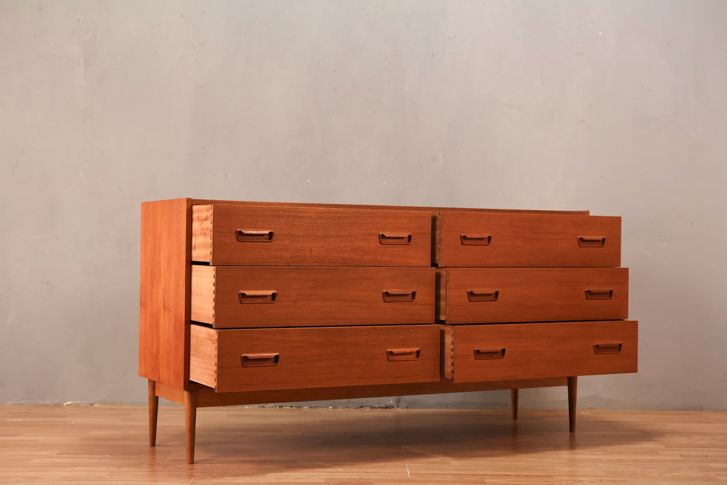 Luxe Teak 6-Drawer Dresser
