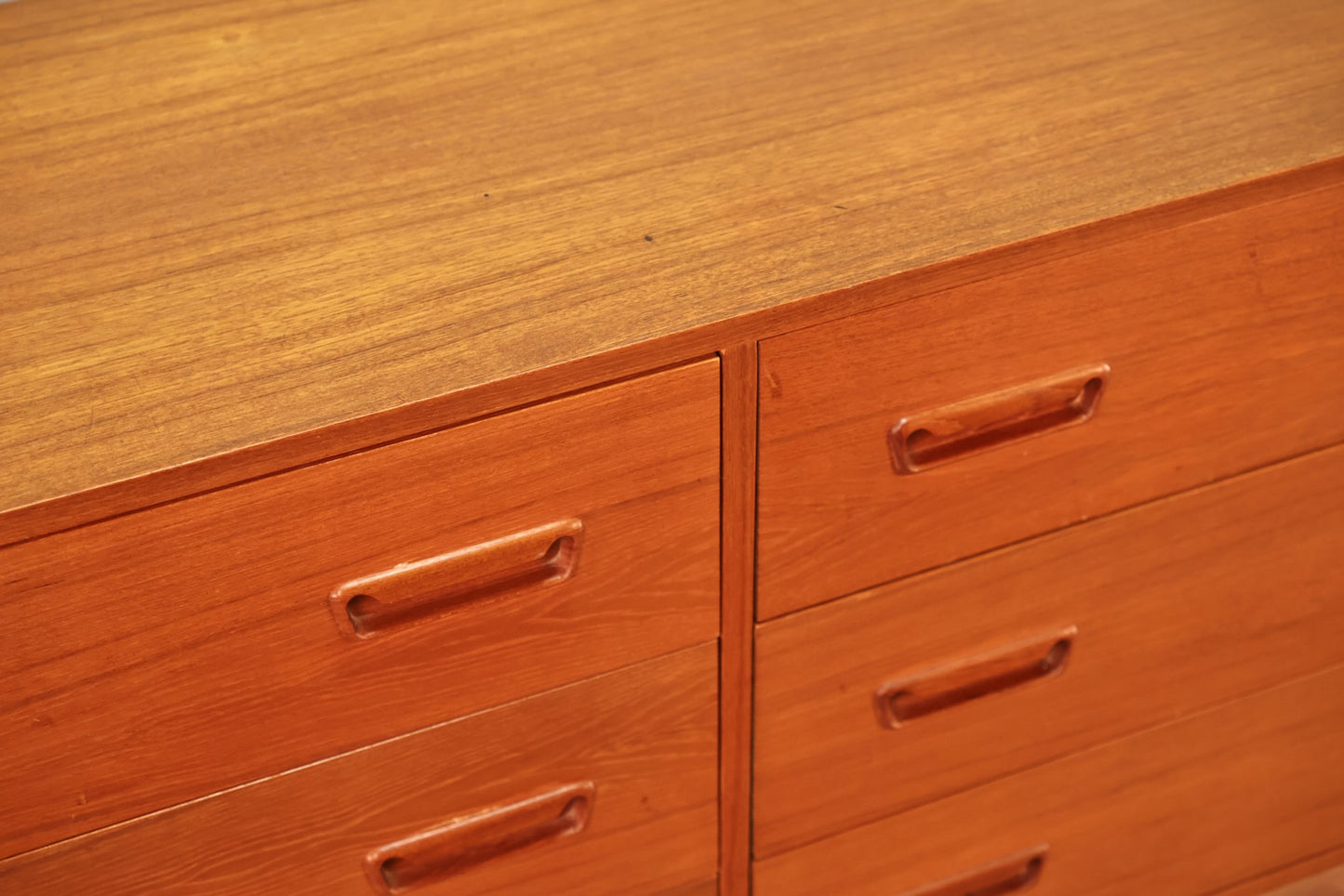 Luxe Teak 6-Drawer Dresser