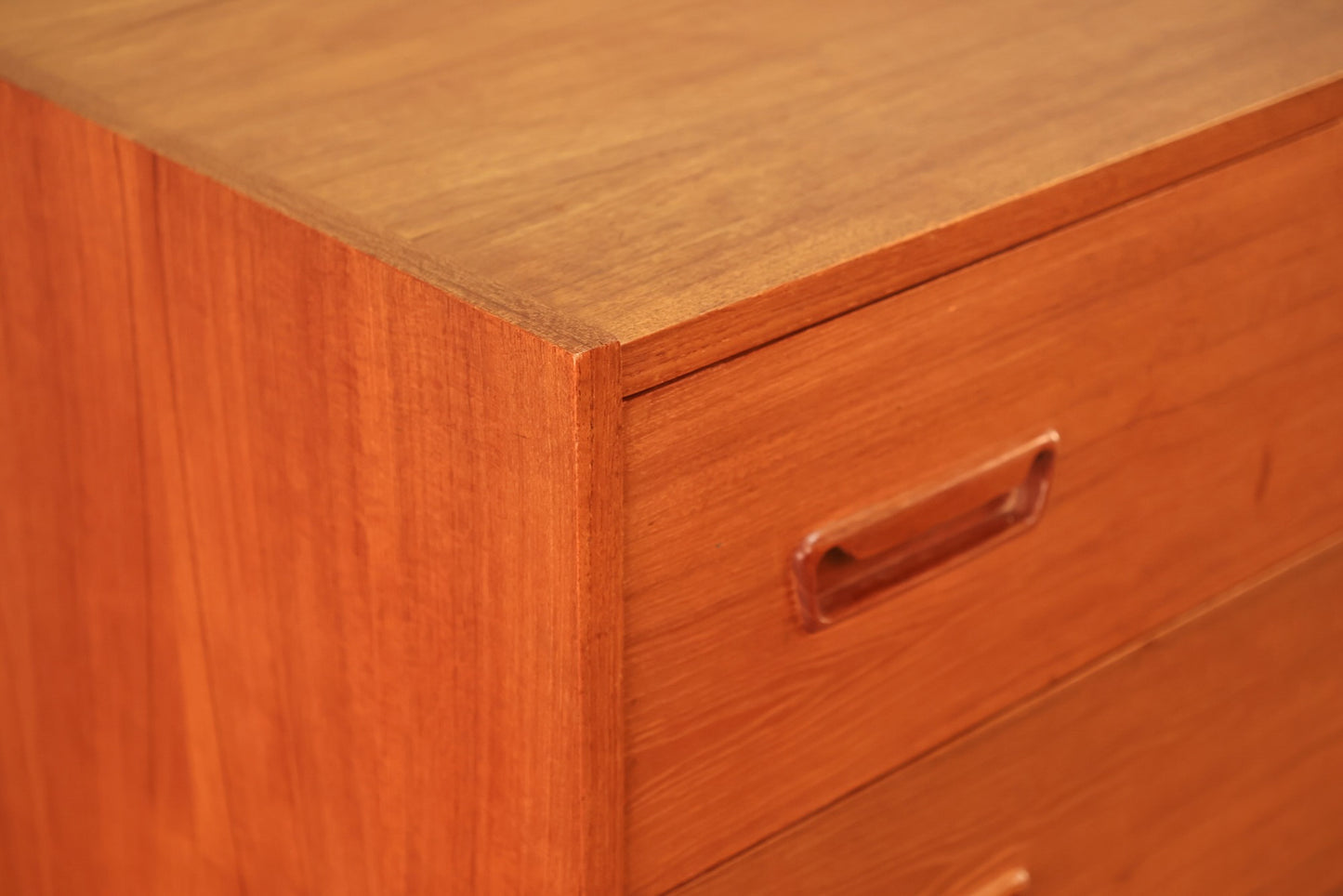 Luxe Teak 6-Drawer Dresser