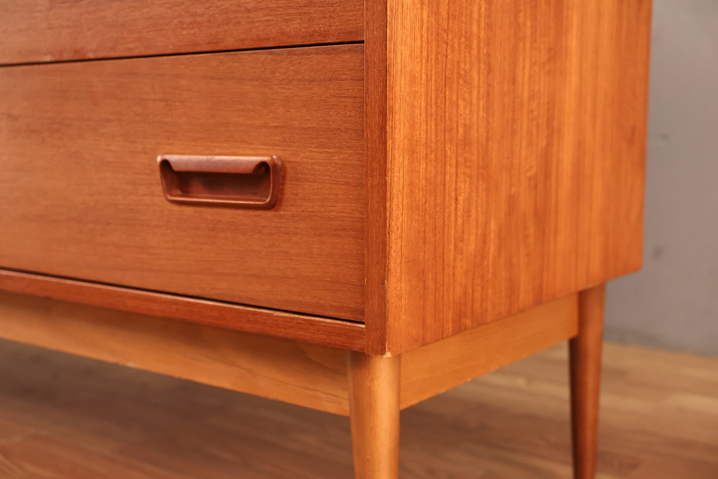 Luxe Teak 6-Drawer Dresser