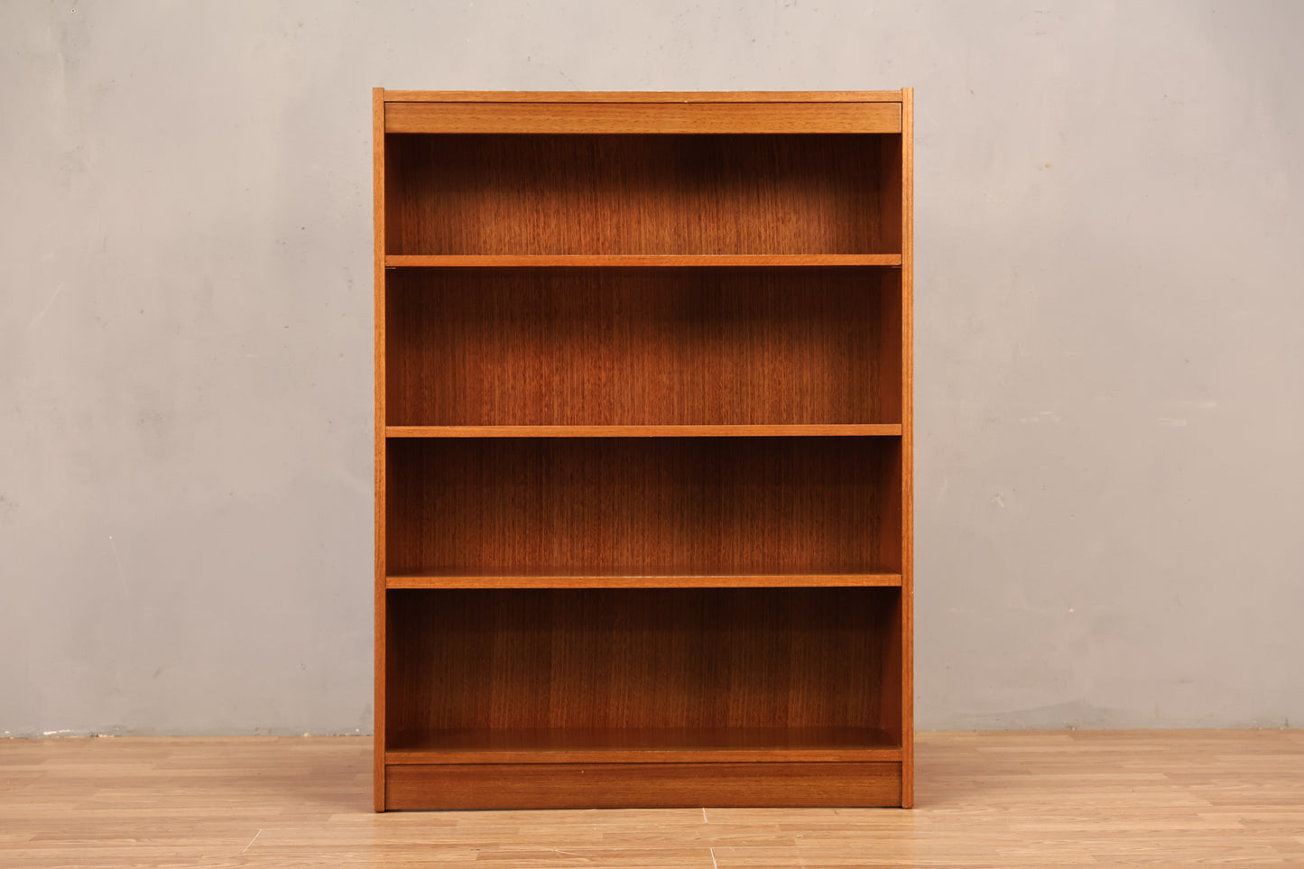Simple Teak 4-Tier Bookshelf