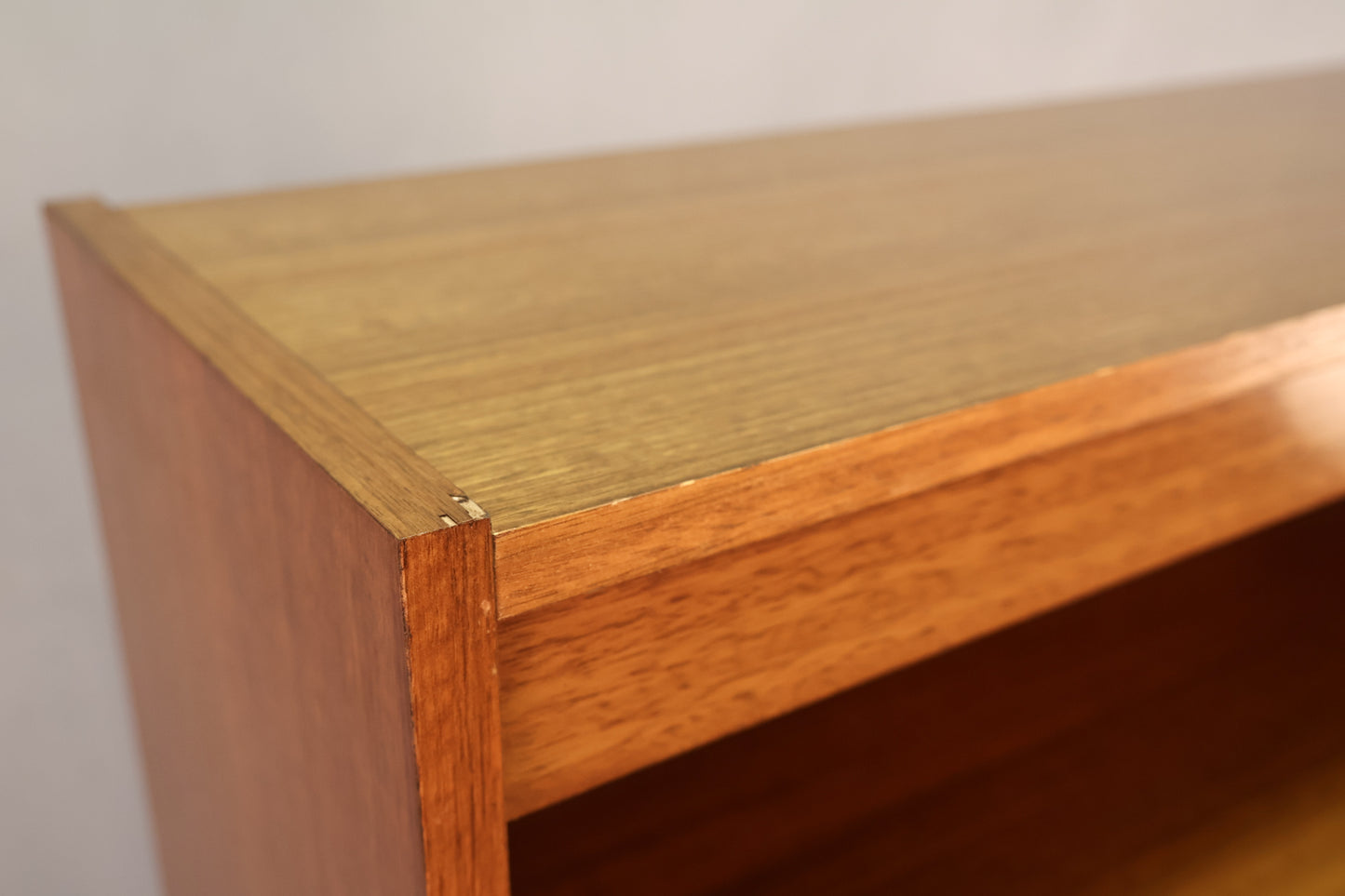 Simple Teak 4-Tier Bookshelf