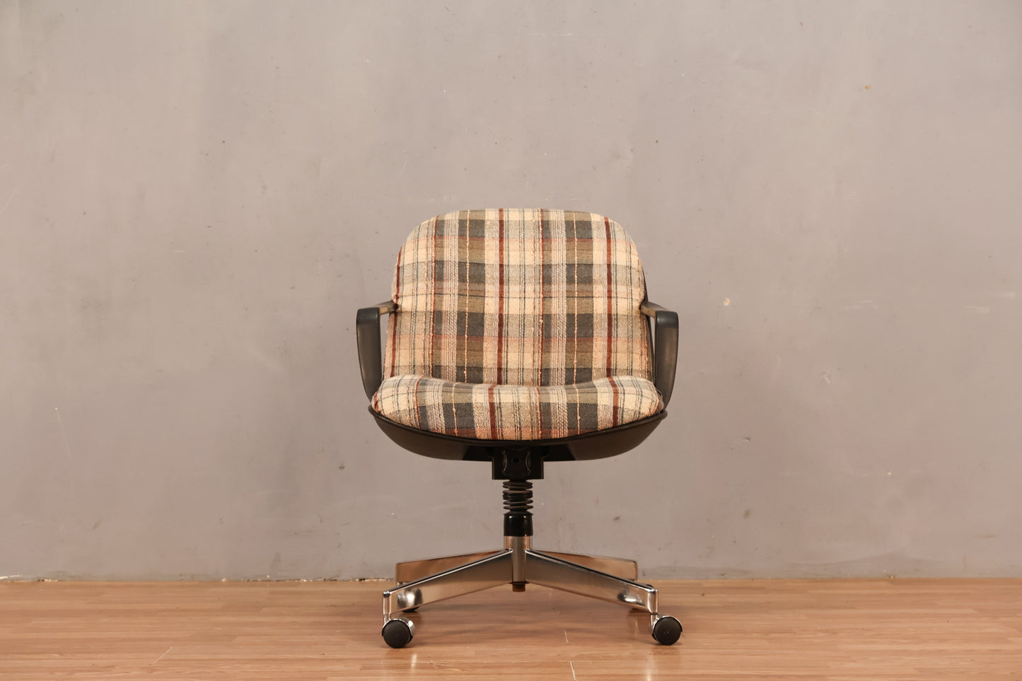 1970s Pollock-Style Plaid Desk Chair - ONLINE ONLY