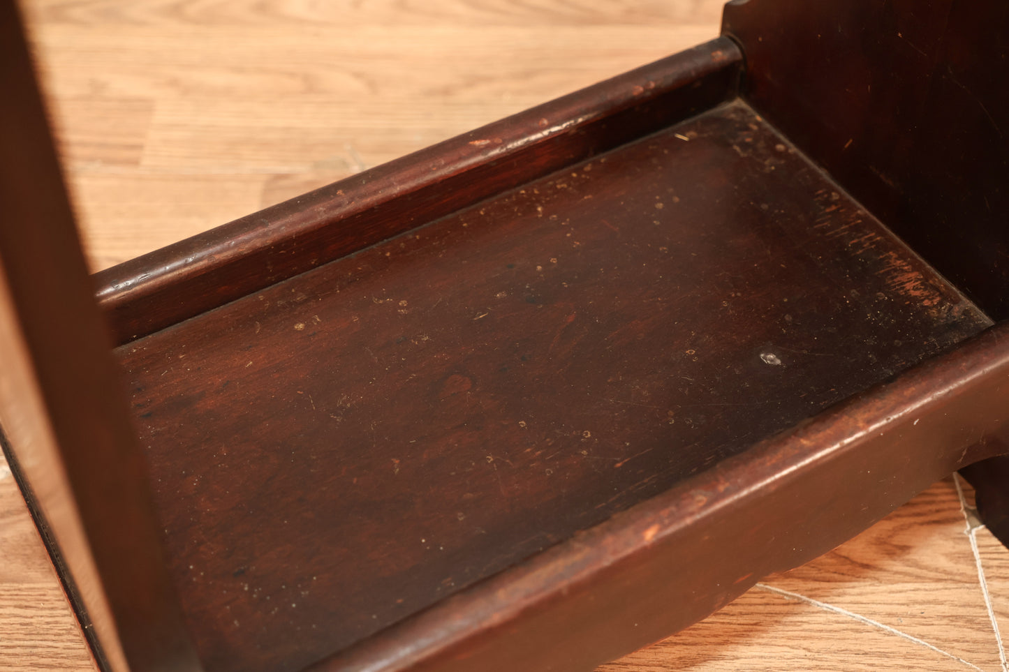 Mahogany Lion Head Umbrella Stand - ONLINE ONLY