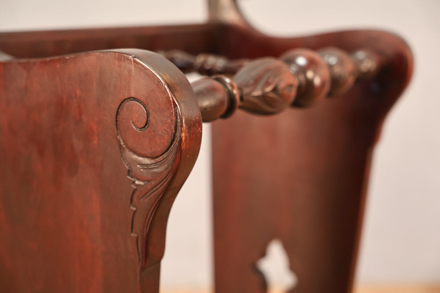 Mahogany Lion Head Umbrella Stand - ONLINE ONLY