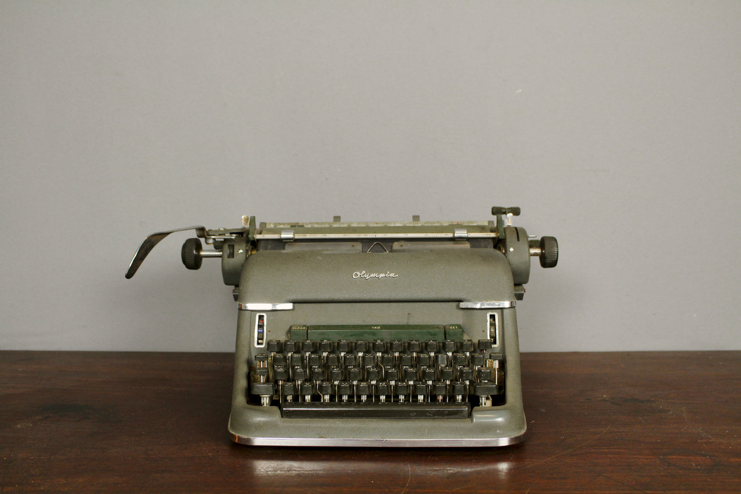 1950s Olympia SG1 Typewriter