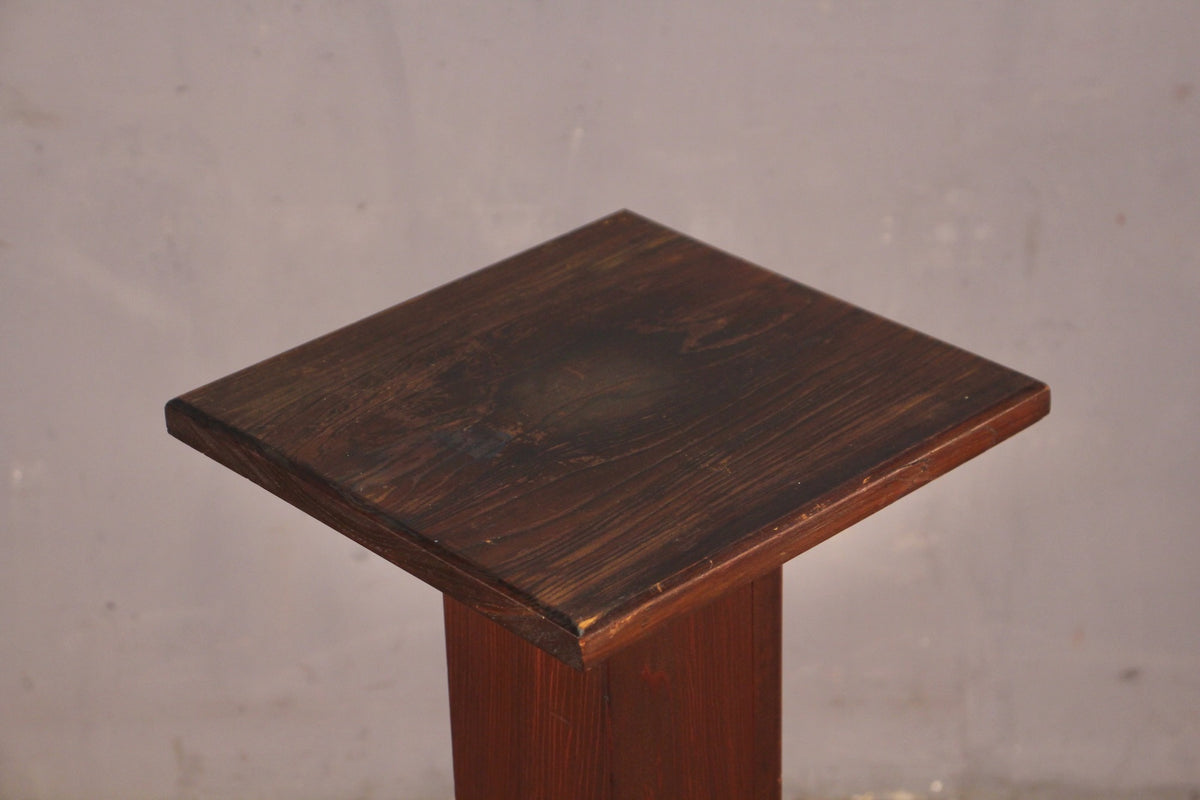 Classic Dark Wood Pedestal