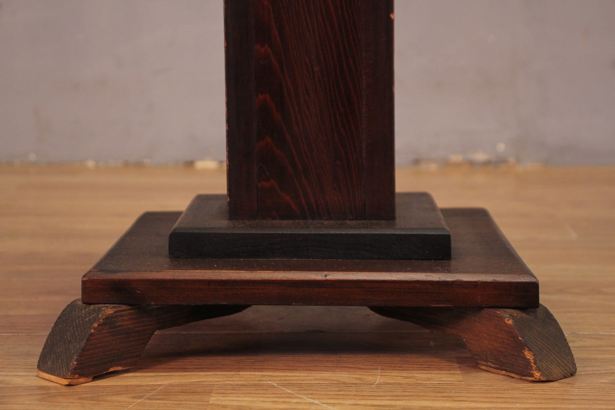 Classic Dark Wood Pedestal
