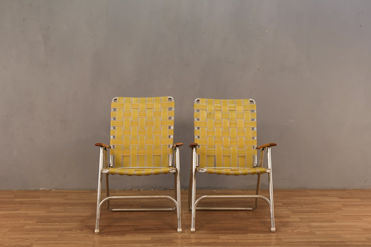 Yellow Strap Folding Lawn Chair