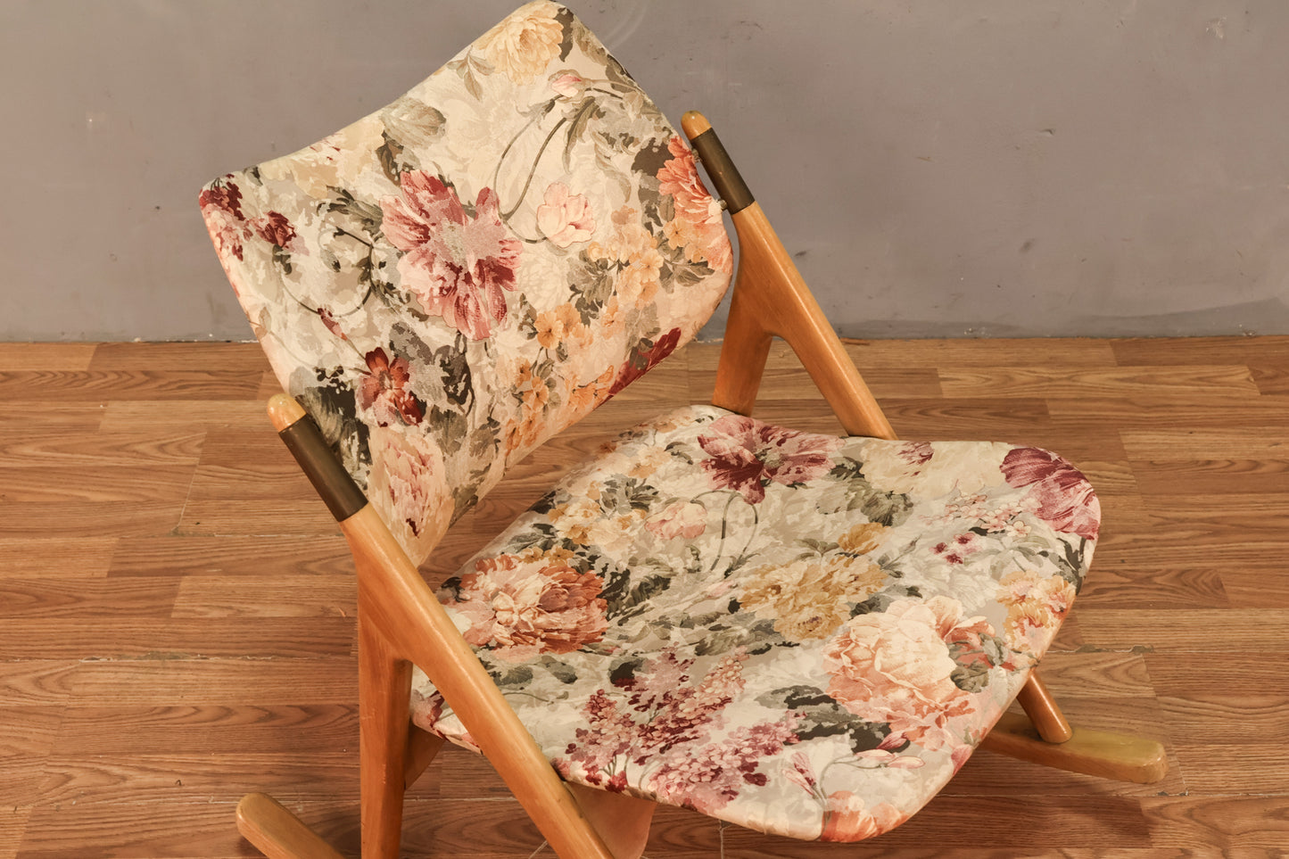 Mid Century Blonde Floral Rocking Chair - ONLINE ONLY