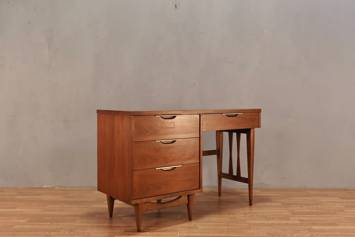 Kent Coffey "Tableau" 4-Drawer Desk