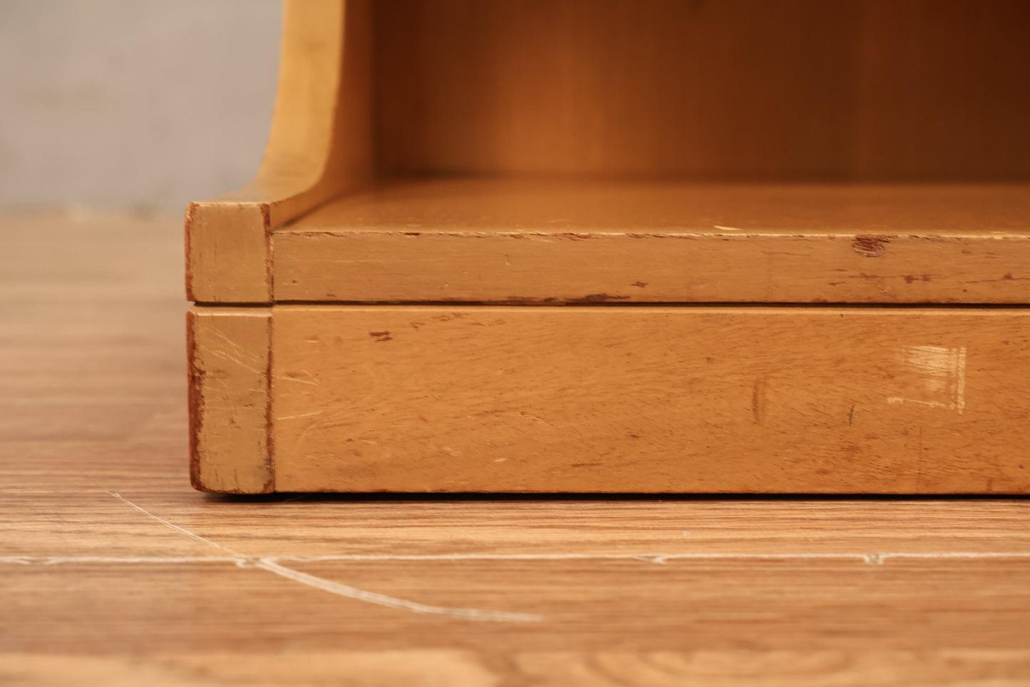 Drexel Curved 2-Drawer End Table - ONLINE ONLY