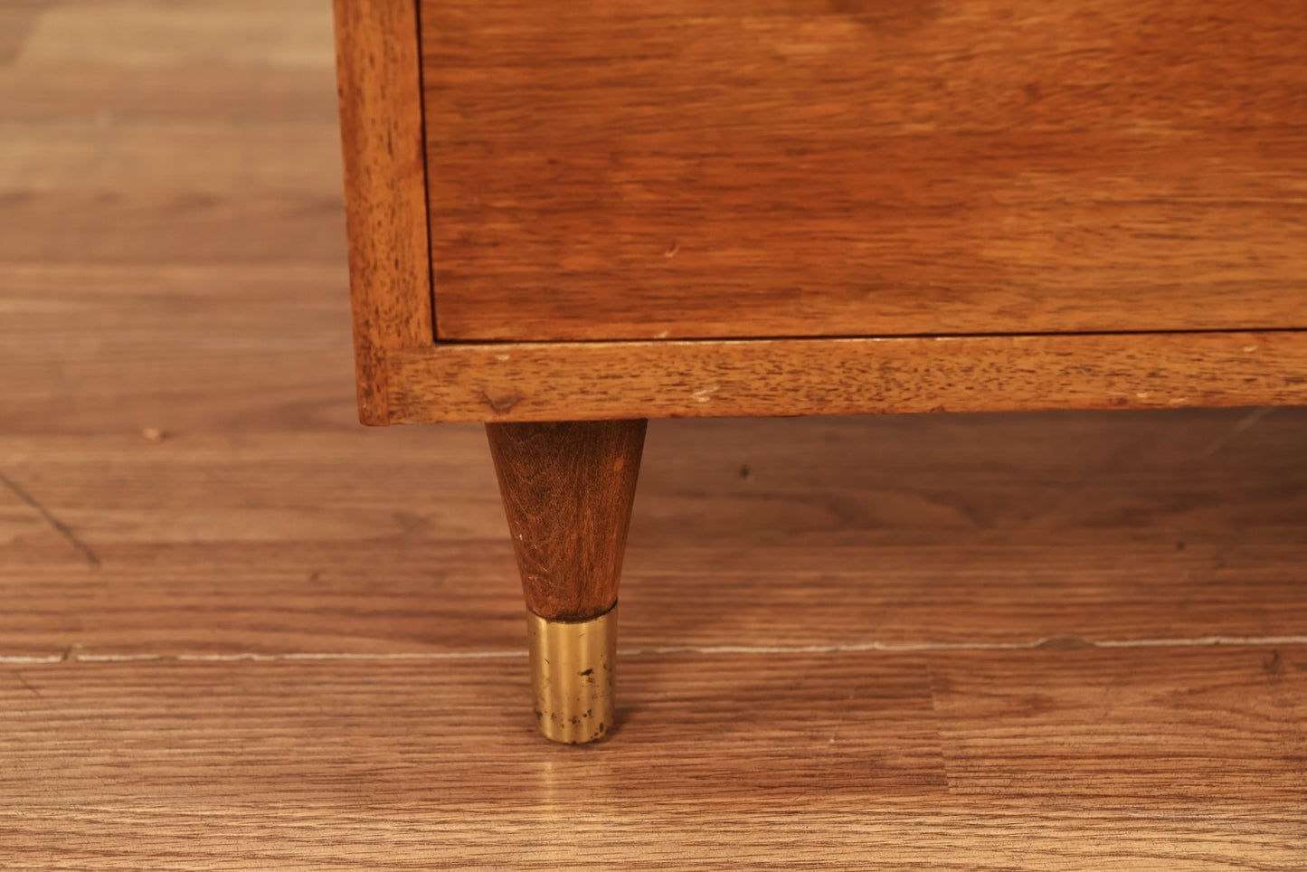 Mid Century Slim 4-Drawer Commode