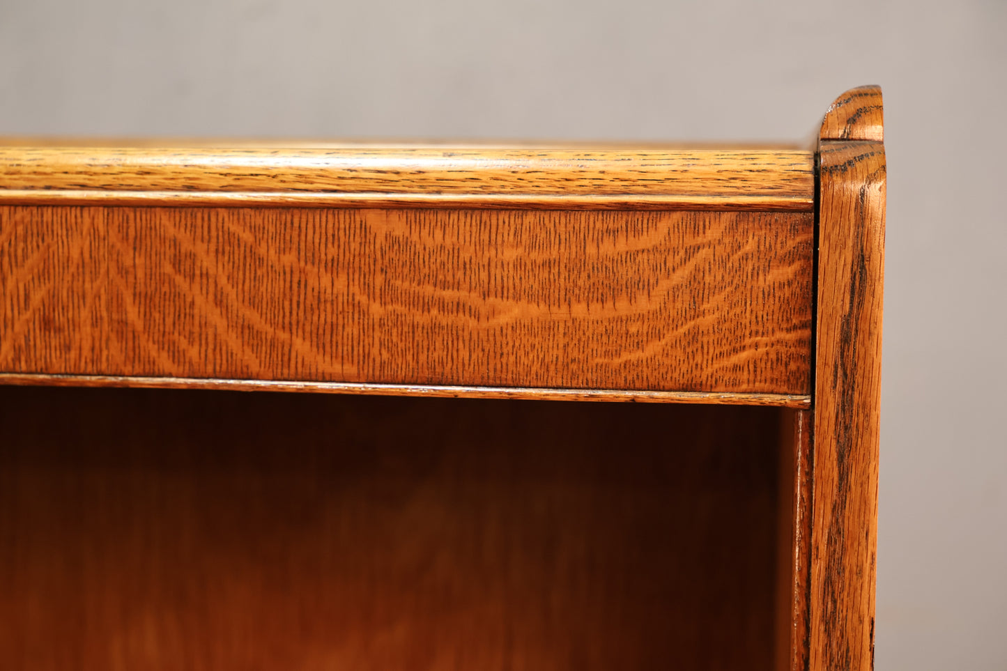 Oak 3-Tier Bookshelf