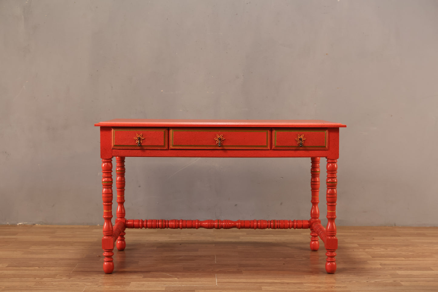Stanley “Olé” Scarlet 3-Drawer Desk