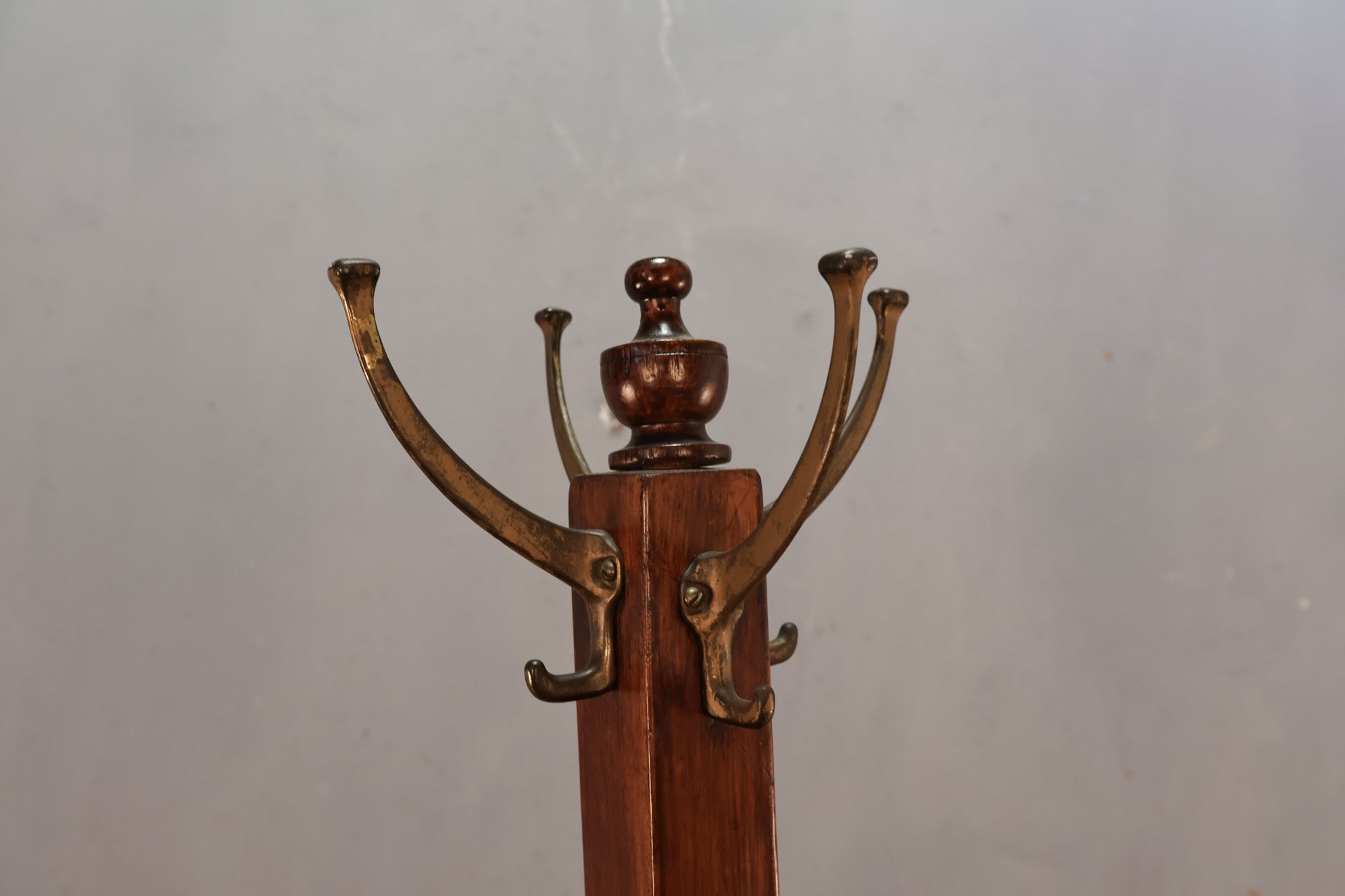 Classic Dark Wood Coat Rack - ONLINE ONLY – Furnish Green
