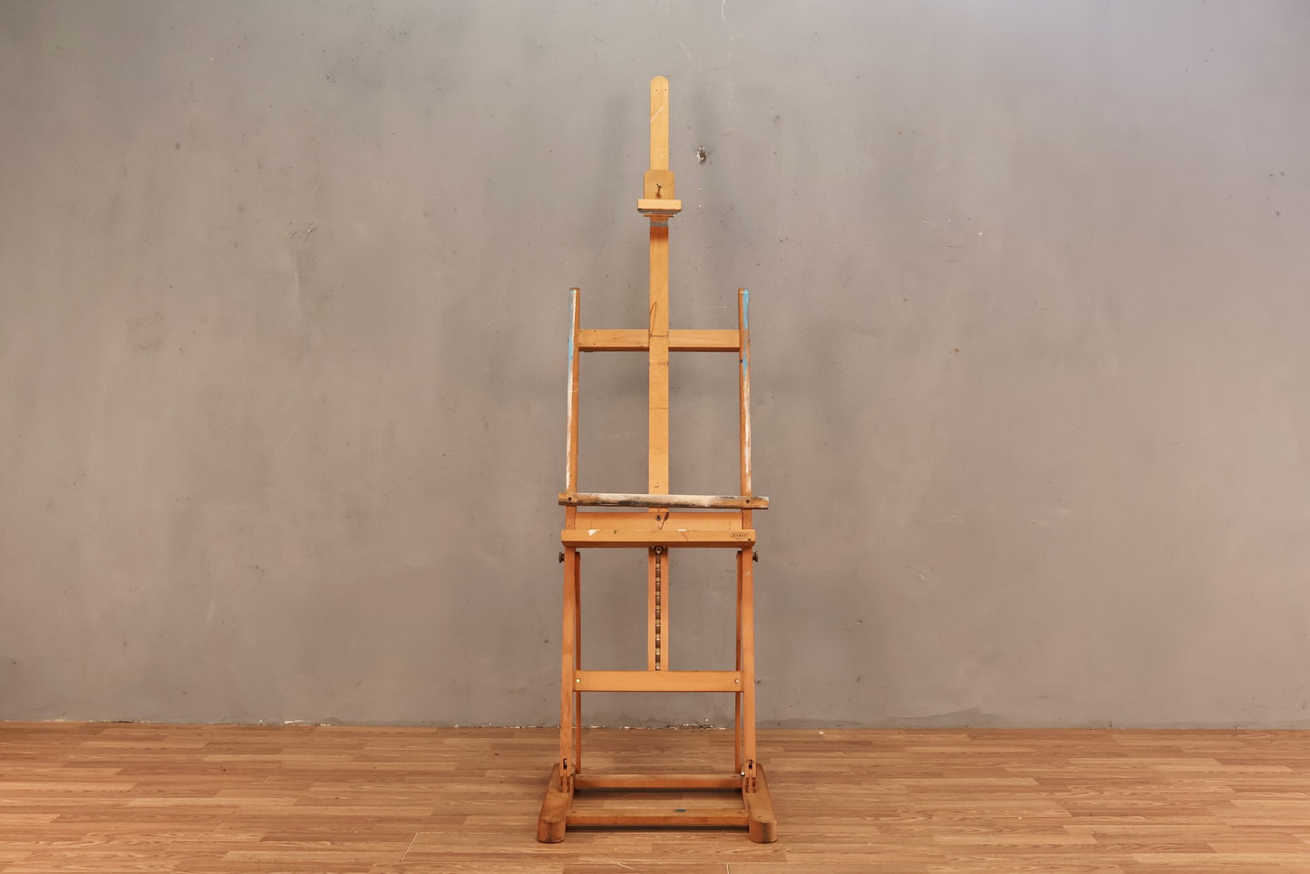 MABEF Folding Easel - ONLINE ONLY
