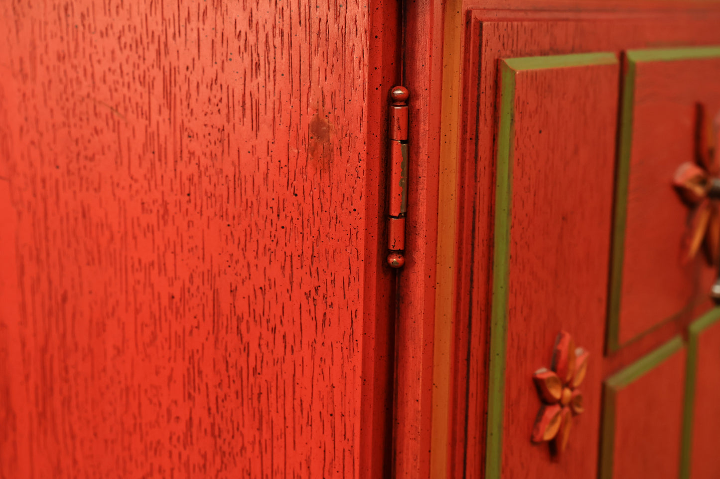 Stanley “Olé” Scarlet Credenza