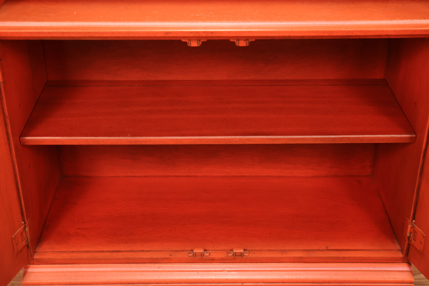 Stanley “Olé” Scarlet 2-Door Wall Unit