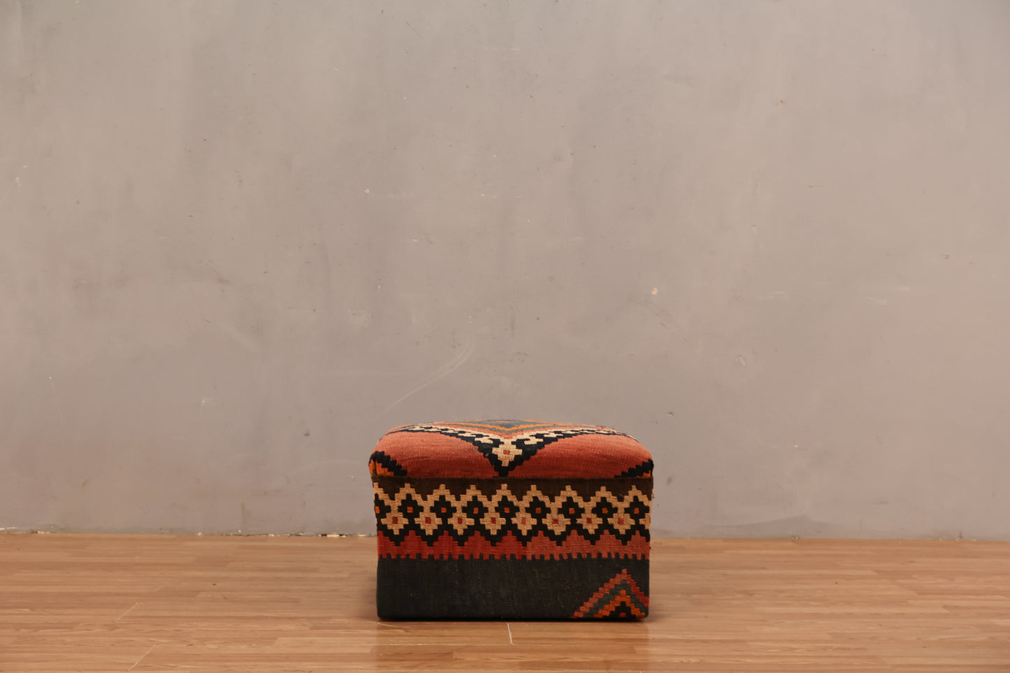 Kilim Ottoman H