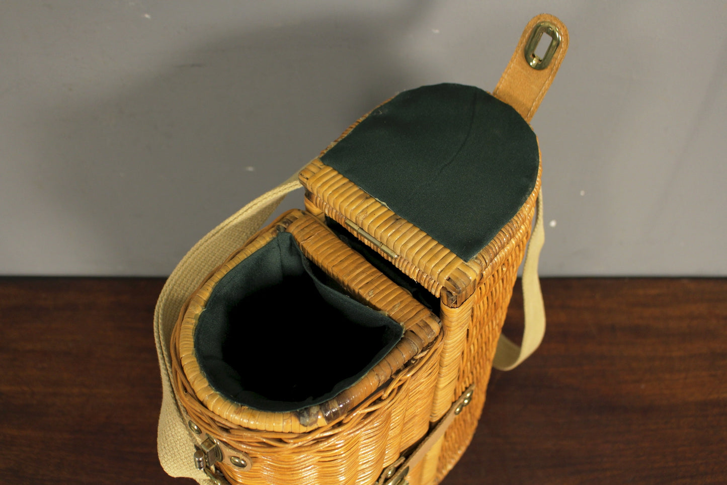 Wicker Wine Carrier Basket