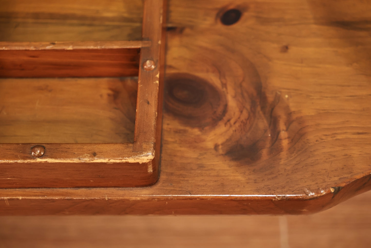 Stickley Cobbler's Bench Coffee Table