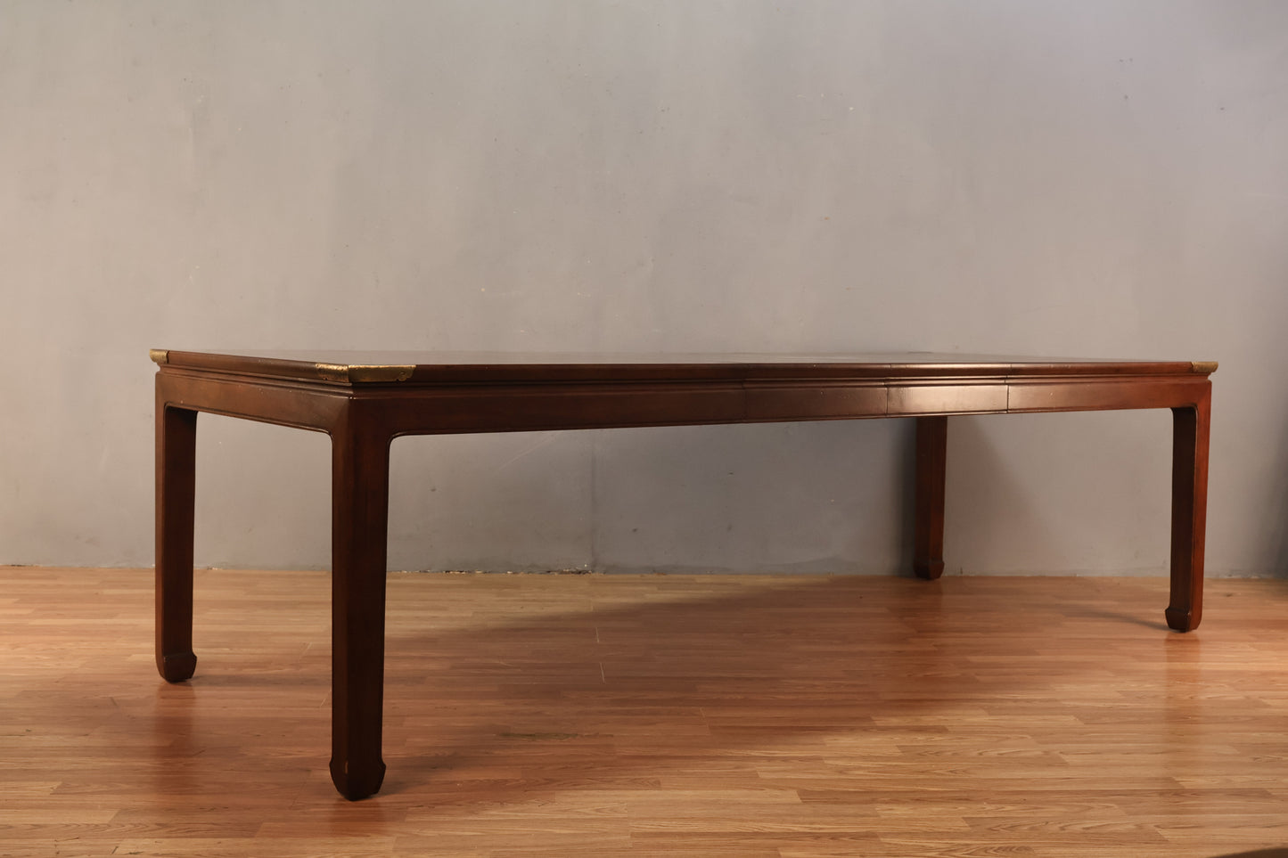 Large Henredon Hollywood Regency Dining Table with 2 Leaves - ONLINE ONLY
