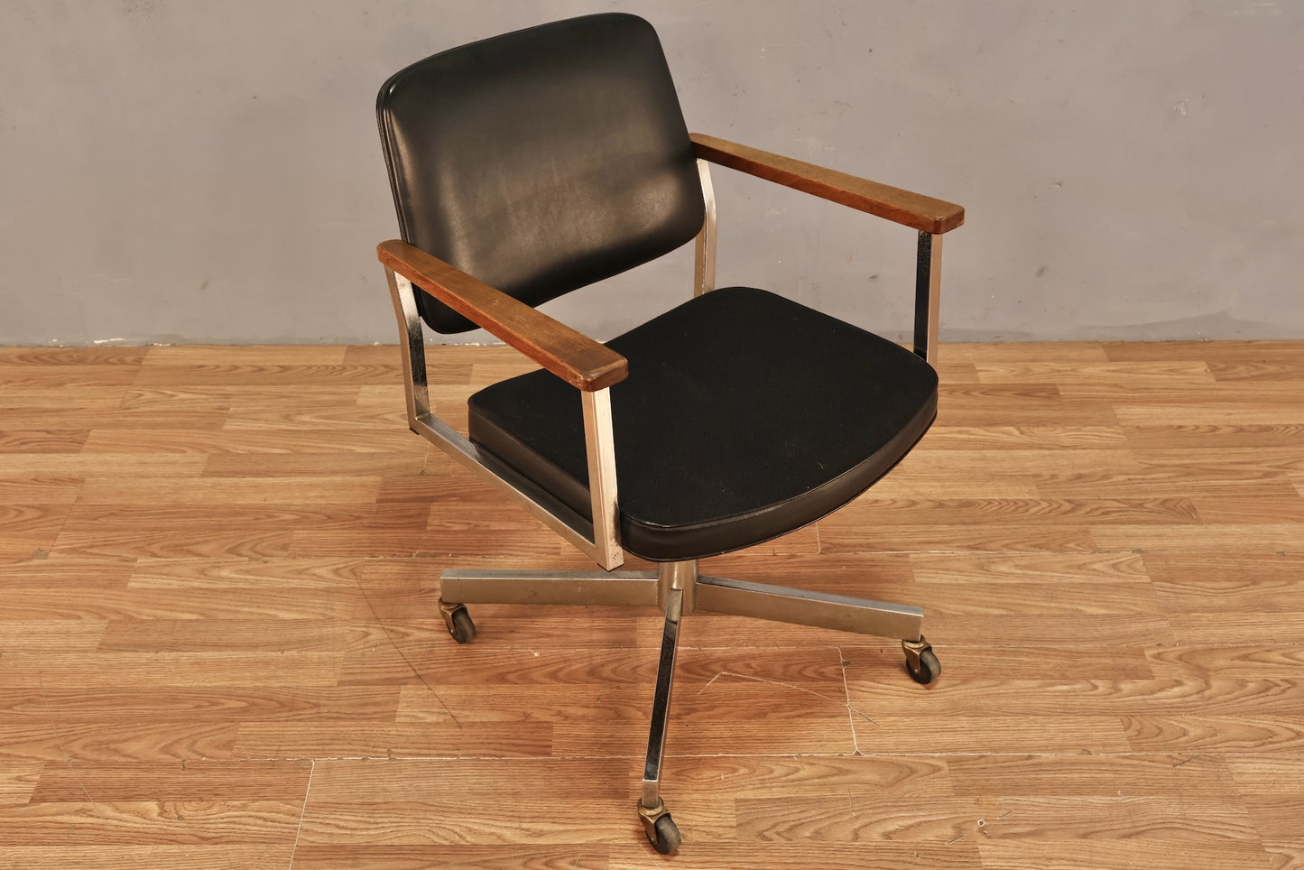 Industrial Mid Century Black Desk Chair