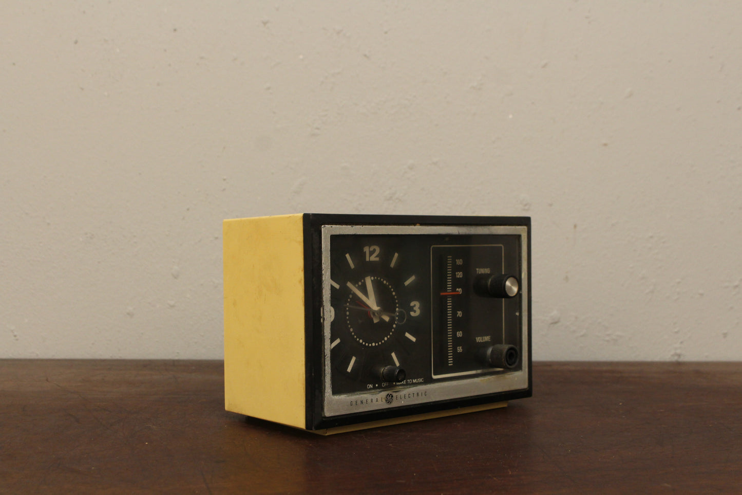 Prop 1960s General Electric Clock Radio