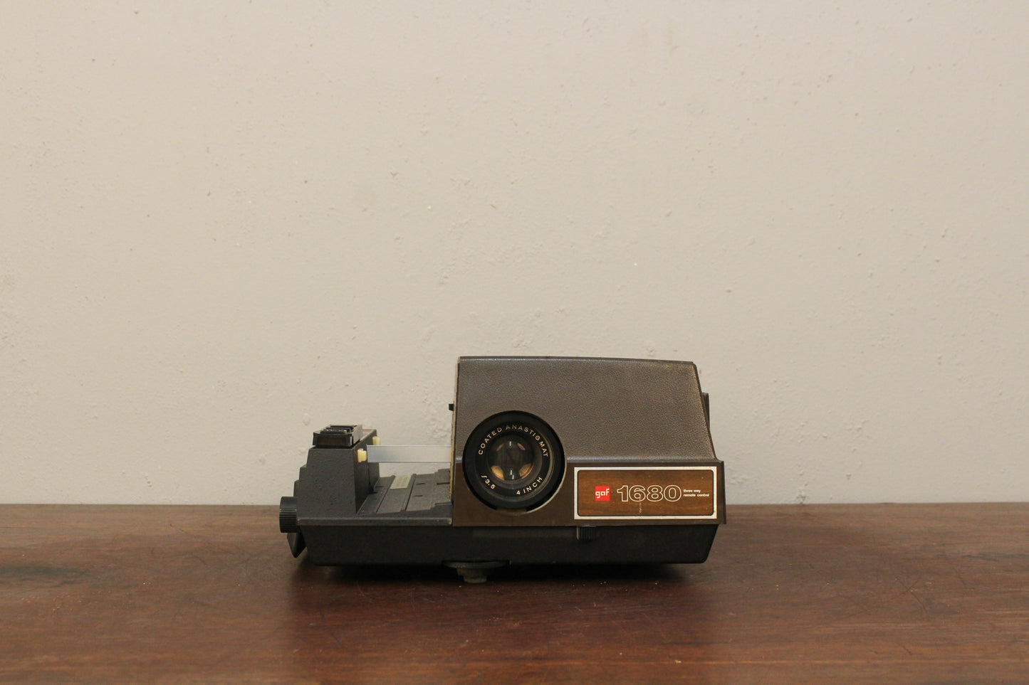 Prop GAF 1680 Projector