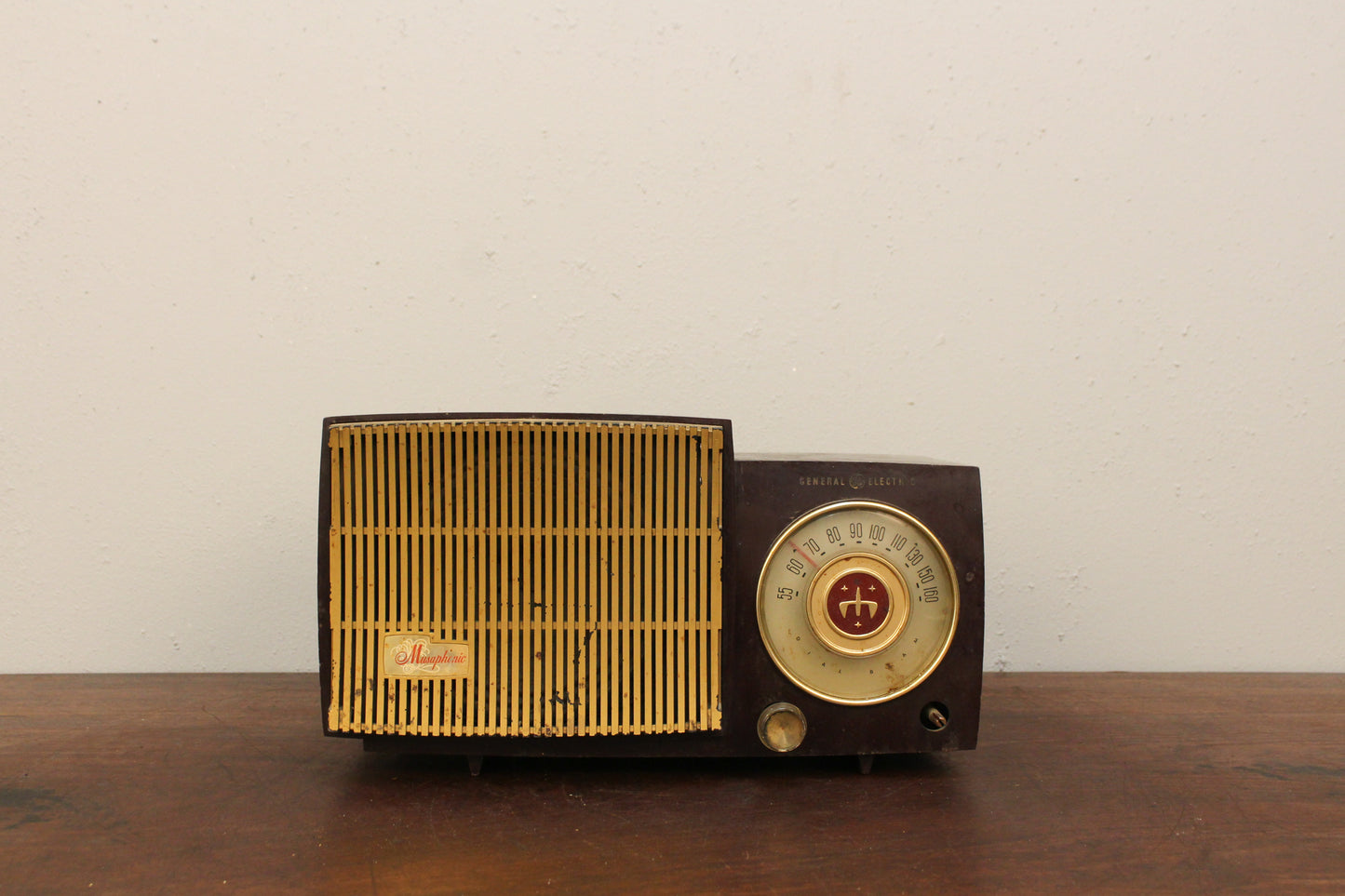 1950s General Electric Musaphonic Prop Radio