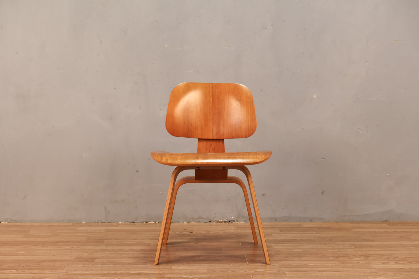 Eames DCW Molded Plywood Chair