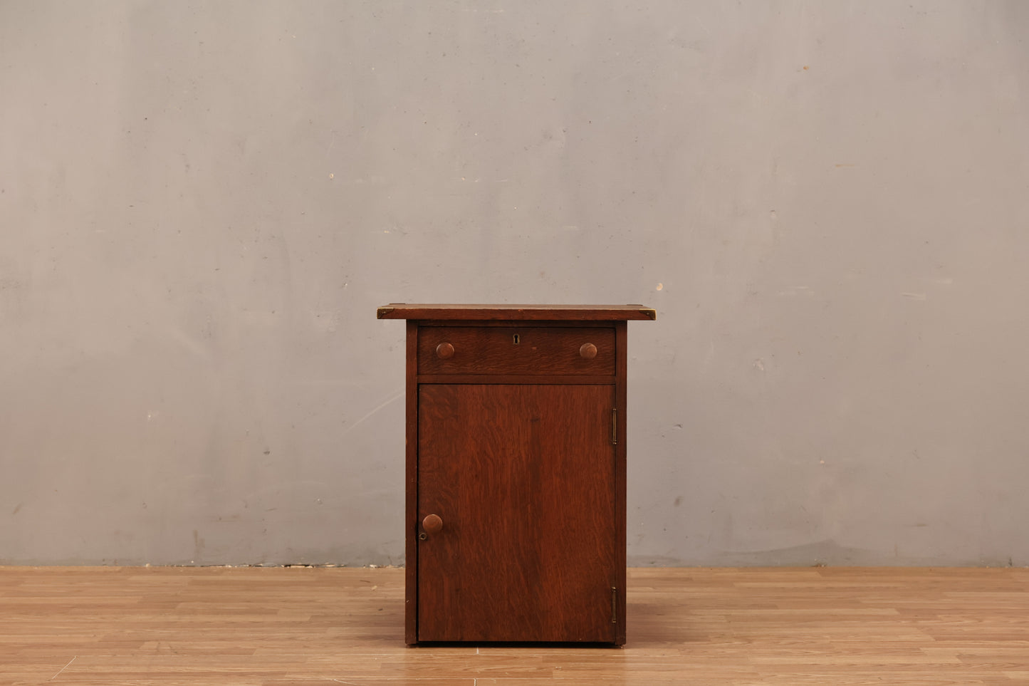 Small Oak 1-Drawer Cabinet