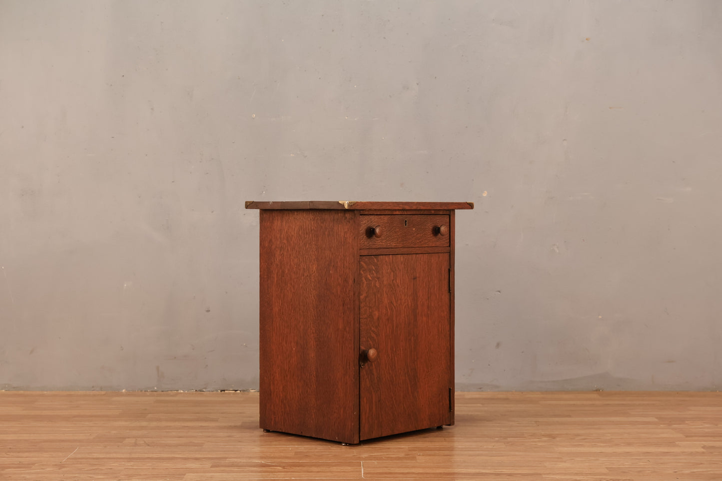 Small Oak 1-Drawer Cabinet