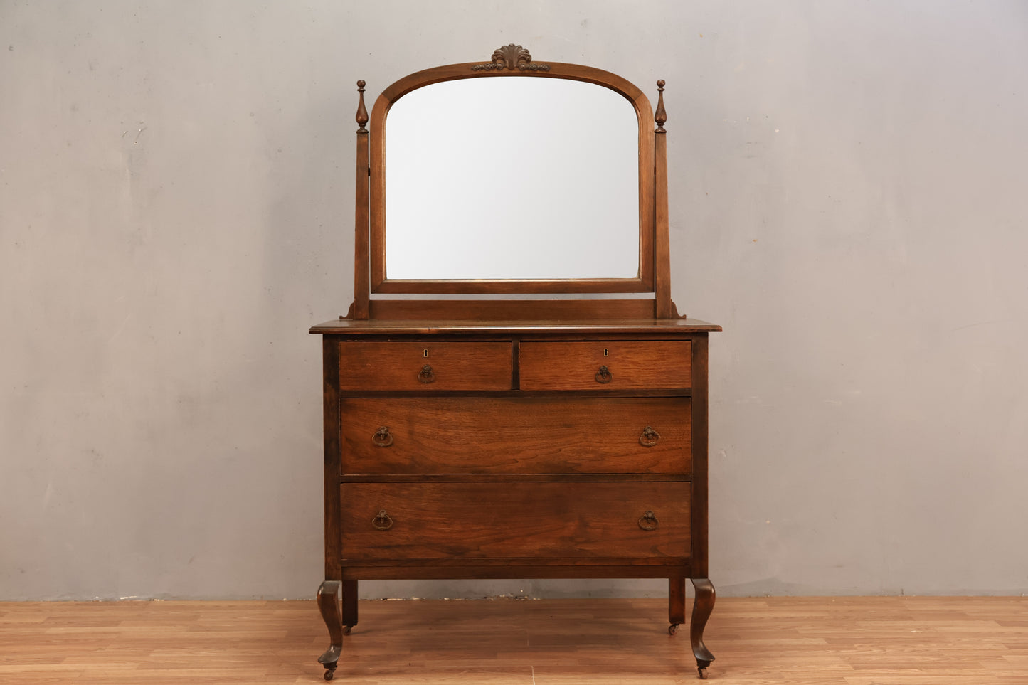 Antique 5-Drawer Vanity Dresser - ONLINE ONLY