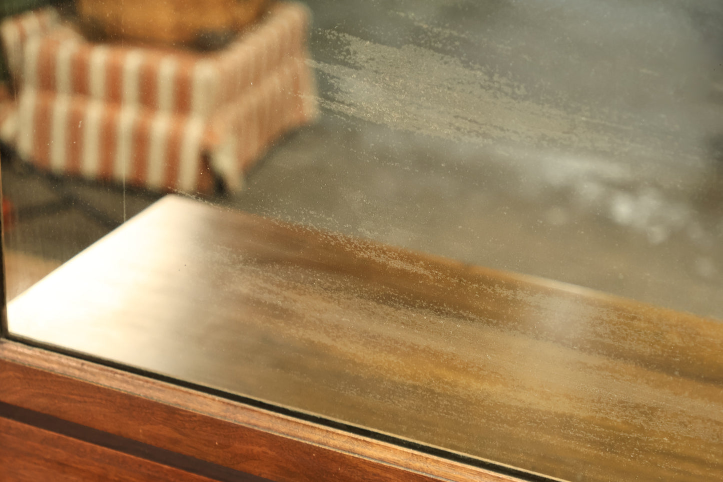 Antique 5-Drawer Vanity Dresser - ONLINE ONLY