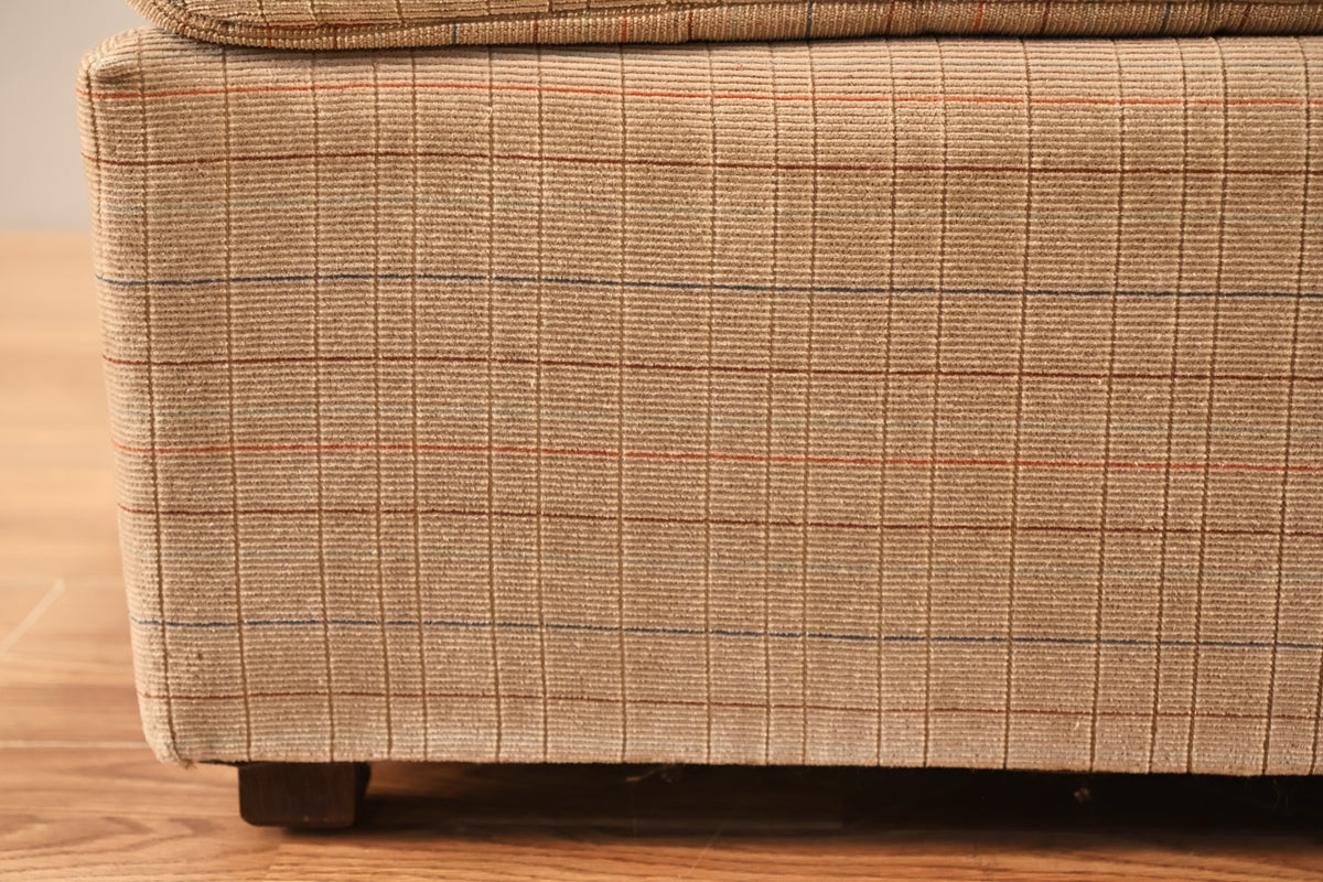 Neutral Grid Corner Seat - ONLINE ONLY